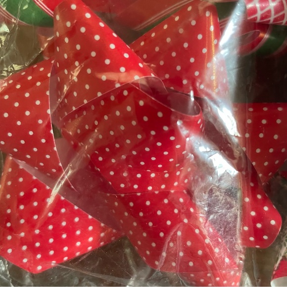 Vintage Berwick Old Fashioned Self-Stick Holiday Bows / Christmas Bows - 12 Bows - Picture 6 of 9